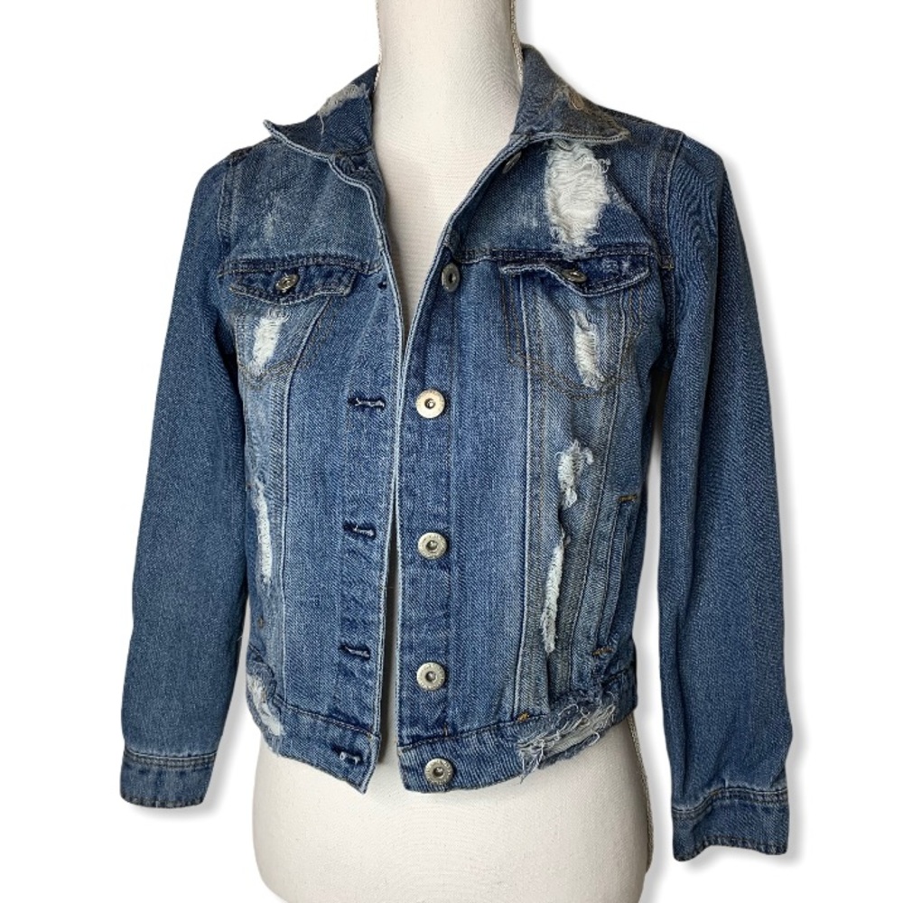 DISTRESSED DESTROYED DENIM JEAN JACKET
